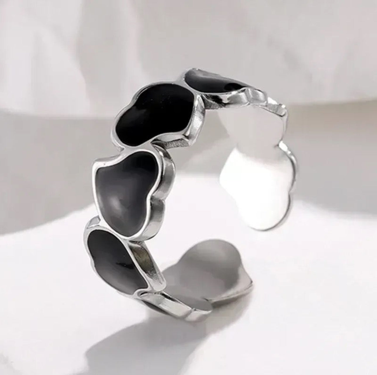 Ring of Hearts